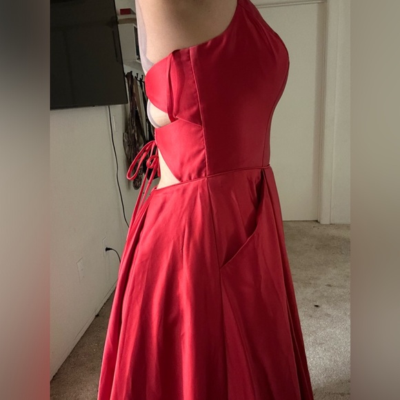 David's Bridal Red Satin Ball Gown - Picture 7 of 12